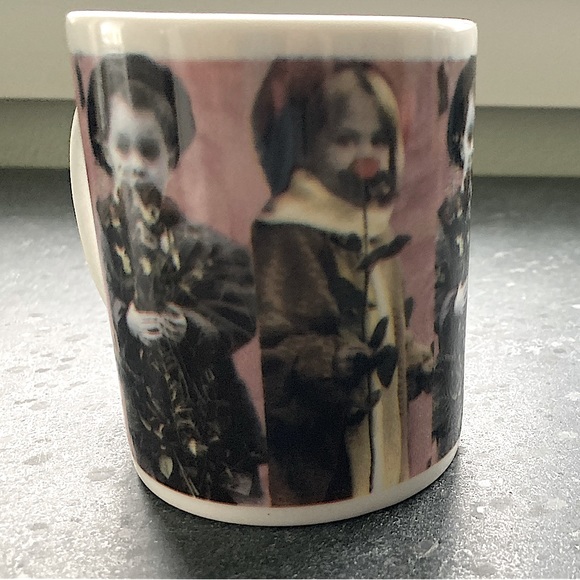 2/$10 - Kim Anderson kids - Boy and Girl holding Red Roses Coffee Mug - Picture 5 of 5